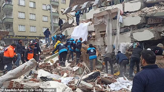 شمار قربانیان زلزله بامدادی در ترکیه - سوریه به 1472 تن رسید